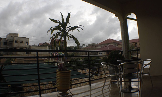 Kwabenyan Hotel | Dokua Royal Hotel