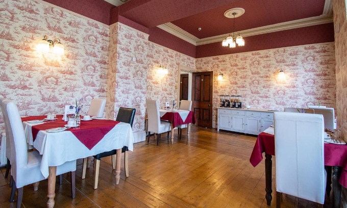 Gallt Y Foel House | Dolafon Guest House