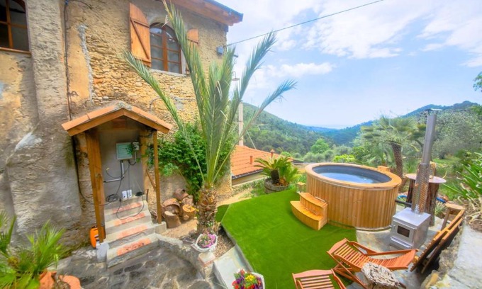 Camporosso House | DOLCE VITA CIAIXE