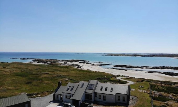 Ballyconneely Ski Chalet | Doleen House true luxury with breathtaking views