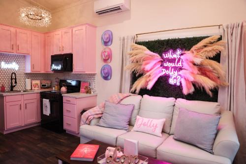 Dover House | Dolly's Place 2