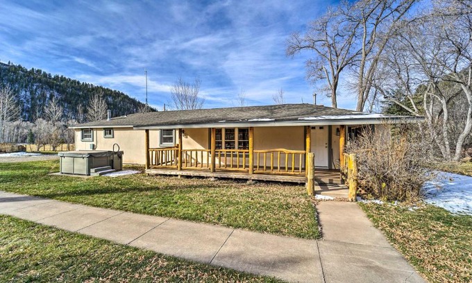 Cortez House | Dolores Ranch Cabin with Hot Tub and 1-Acre Yard!
