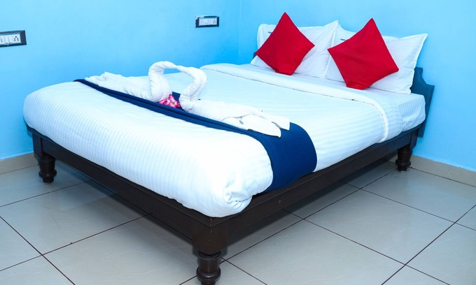 Kottakuppam Hotel | Dolphin Beach Guest House