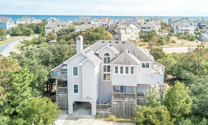 Ocean Hill House | Dolphin's Song