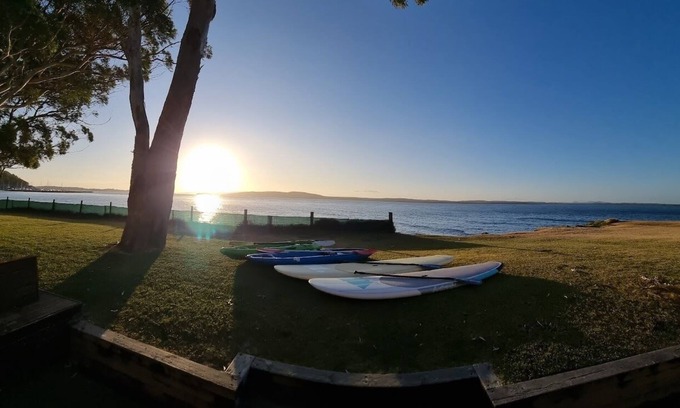 Port Stephens Council Apartment | 'Dolphin Shores' *2 SUPs 2 Kayaks* WATERFRONT ACCOMMODATION Port Stephens