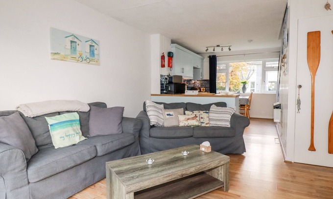 Saint Columb Major Cottage | DOLPHIN VILLA, family friendly, country holiday cottage in Newquay