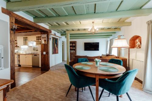 Banska Stiavnica House | Domček na Staromestskej.