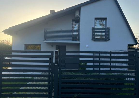 Kuznia Raciborska Apartment | Dom Villa Forest z dwupoziomowym 120 m apartamentem