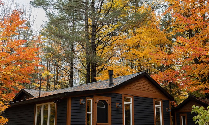 Utterson Cabin | Doma Lodge - Cozy Muskoka Cabin in the Woods