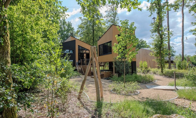 Biron House | Domain with wellness and private garden park