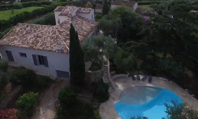 Guerrevieille Villa | DOMAINE BEAUVALLON -200M BEACHES - GOLFE SAINT-TROPEZ - STE MAXIME - VILLA 300m