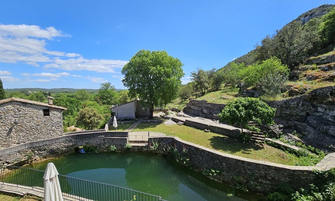 Sauve Apartment | Domaine de Bagard - Gîte la SOURCE 62m² 4/6 pers Large terrace