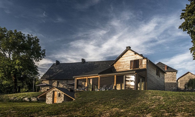 Prondines House | Domaine de L'eclache Gîtes de Caractère 5 Épis à Louer au Cœur de Lauvergne