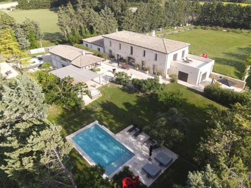 Caderousse House | Domaine de La Franquette by Bridget & Pascal - Piscine Chauffée & SPA