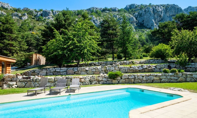 Caille House | Domaine de la plaine with Pool & Garden