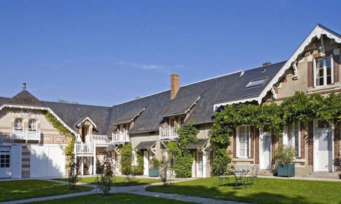 Veigne Hotel | Domaine de la Tortinière