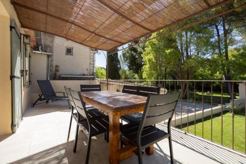 Eyguieres Apartment | Domaine De Meyrol - Gite 3