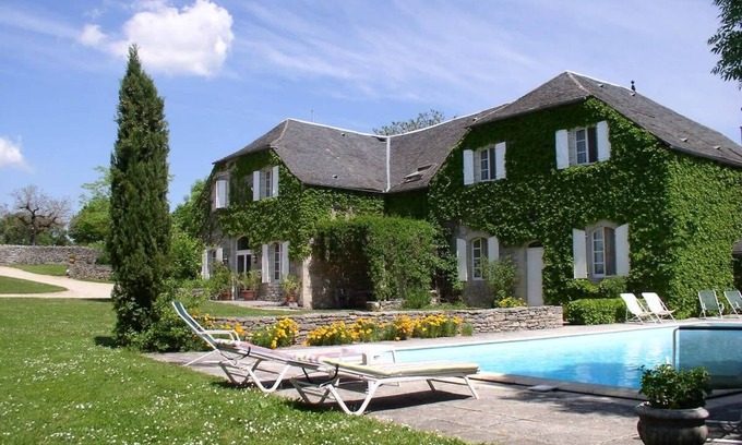 Rocamadour Other | Domaine du Château la Rhue, grand espace, piscine