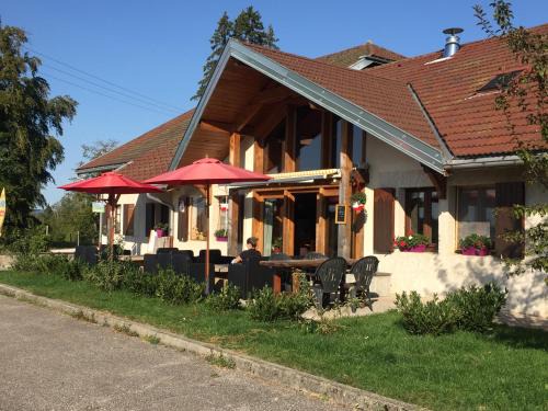 Lac-des-Rouges-Truites House | Domaine du Bugnon