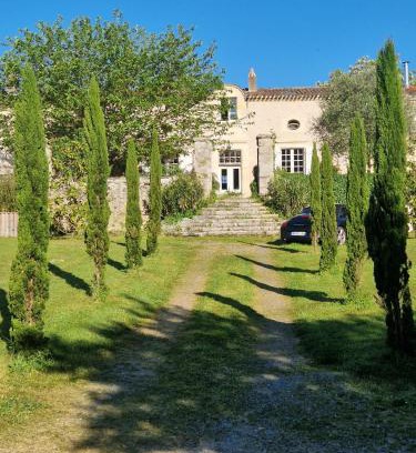 Saint-Romain-la-Virvee Villa | Domaine Du Tertre