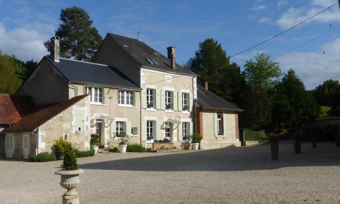 Druyes-les-Belles-Fontaines Bed & Breakfast | Domaine du Bouloy