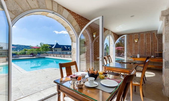 Jumieges Hotel | Domaine Le Clos des Fontaines