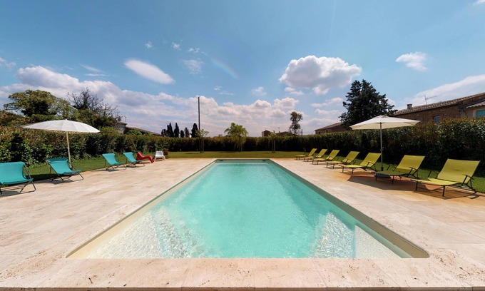 Fabrezan Apartment | Domaine Paul Huc, 5 luxury apartments with swimming pool