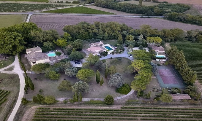 Sainte-Anastasie House | Domaine Privé Le Moulin Neuf Uzés 40 people 2 swimming pools Enclosed park. tennis court