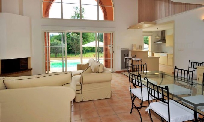 Pont-de-Larn House | Domaine Royal Green V810I by Interhome