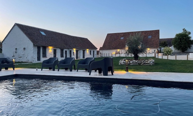 Cour-Cheverny House | Domaine, Salle de Réception 150m2, Mariage, Réception 14 Ch 14 Sdbs, Piscine