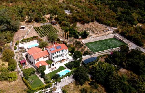 Vinodolska opcina Villa | Domaine VinodolSun Zwei Villen, ein Grundstück und Platz für bis zu 20 Personen