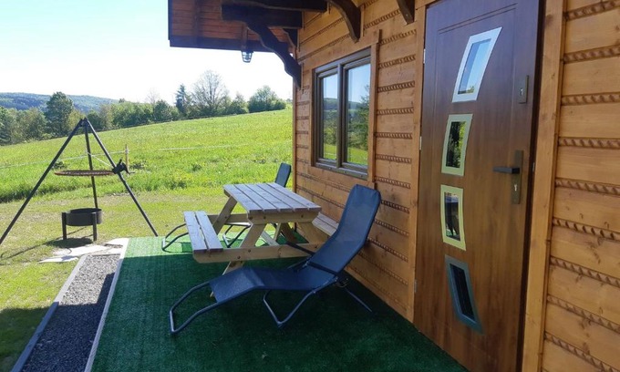 gmina Krempna Apartment | Domek na wzgórzu "WILK"