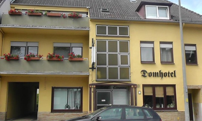 Schleswig House | Domhotel Bed & Breakfast