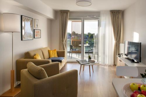 Nevers Apartment | DOMITYS LE BELVEDERE Résidence Services Séniors