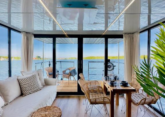 Kozin Apartment | Domki na wodzie - Resort 36 Houseboats