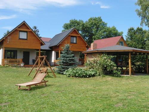 Karwienskie Bloto Drugie Cabin | Domki u Goni