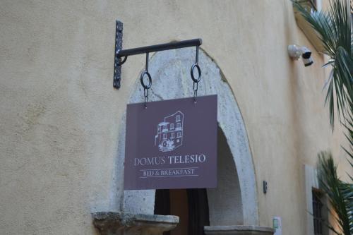 Cosenza Bed & Breakfast | Domus Telesio Bed & Breakfast