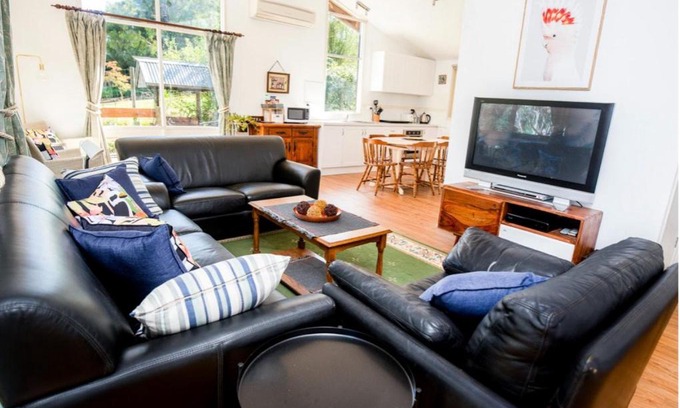 Don Valley House | Don Valley Lodge