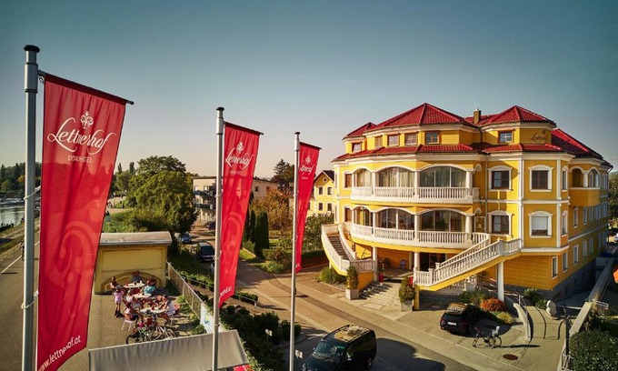 Au an der Donau Hotel | Donauhotel Lettnerhof