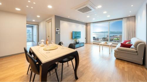 Donghae House | Donghae Hill Stay Pension