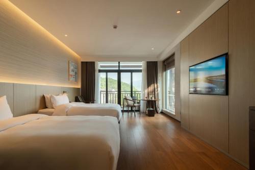 Yinzhou Hotel | Dongqian Lake Junlan Resort Hotel
