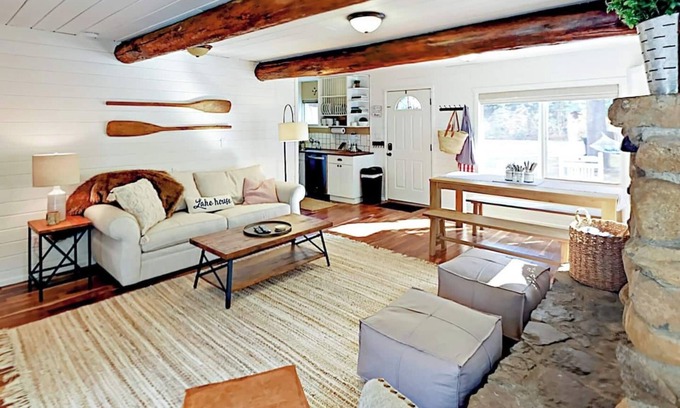 Donner Lake Woods Cottage | Donner Lake Cottage | Walking Distance to Beach!