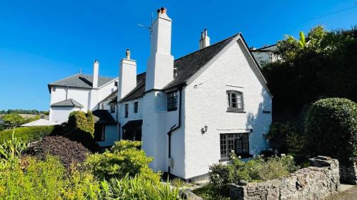 Dittisham House | Donore - Quintessential English Cottage close to Dittisham Quay
