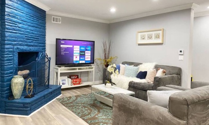 Southwest Anaheim House | DONT WAIT! to Start your California Destination Book this Gateway to adventure!