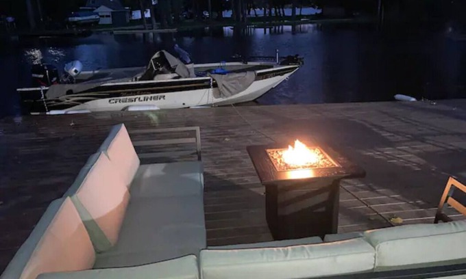 Sturgeon Bay House | Door Co. Waterfront! Boat Docking, Private Boat Launch!