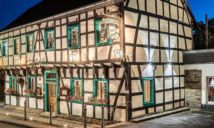 Metternich House | Doppel / Zweibett Zimmer - Landhotel Zum Schwan Garni