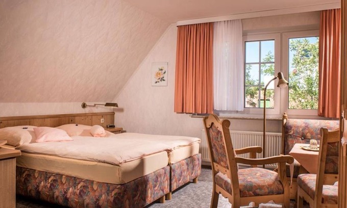 Welt Bed & Breakfast | Doppelzimmer 3 - Pension Wiesengrund