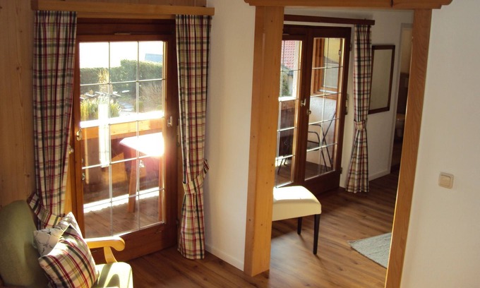 Egern Apartment | Doppelzimmer 35 qm 1. Stock - Gästehaus Fischer