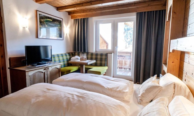 Trins House | Doppelzimmer Comfort - Alpengasthof Hohe Burg