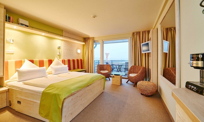 Helgoland House | Doppelzimmer zur Seeseite mit Balkon/terrasse - Hotel Rickmers Insulaner